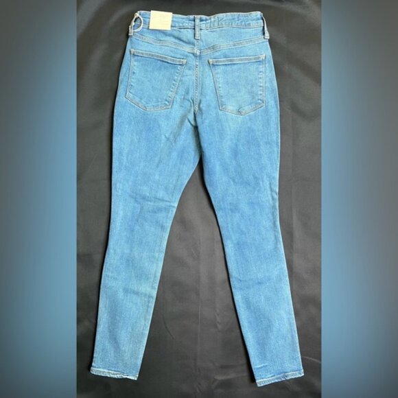 NWT Universal Thread High Rise Skinny Patched Jeans FITTED HIP & THIGH Size 4 - Picture 5 of 8